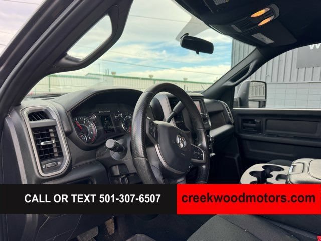 Used 2024 RAM 3500 Tradesman w/ Chrome Appearance Group AWD/4WD image 8
