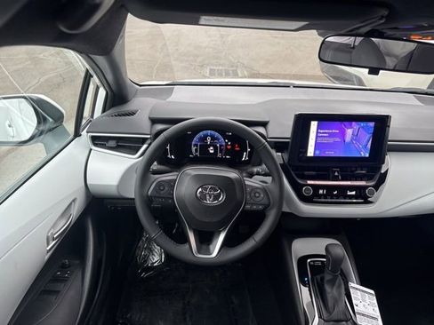 New 2026 Toyota Corolla SE image 40