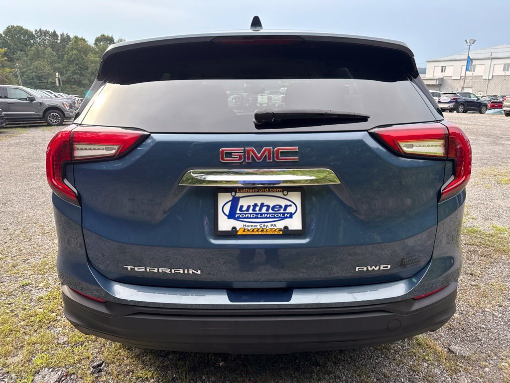 Used 2024 GMC Terrain SLE AWD/4WD image 6