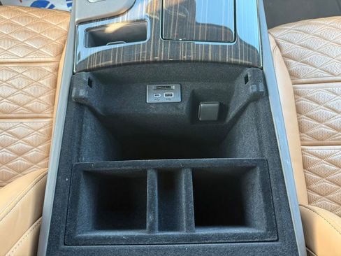 Used 2023 Cadillac Escalade ESV Premium Luxury image 26