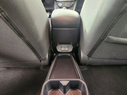 Used 2025 Nissan Leaf S FWD image 19
