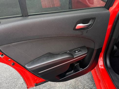 Used 2019 Dodge Charger GT RWD image 12