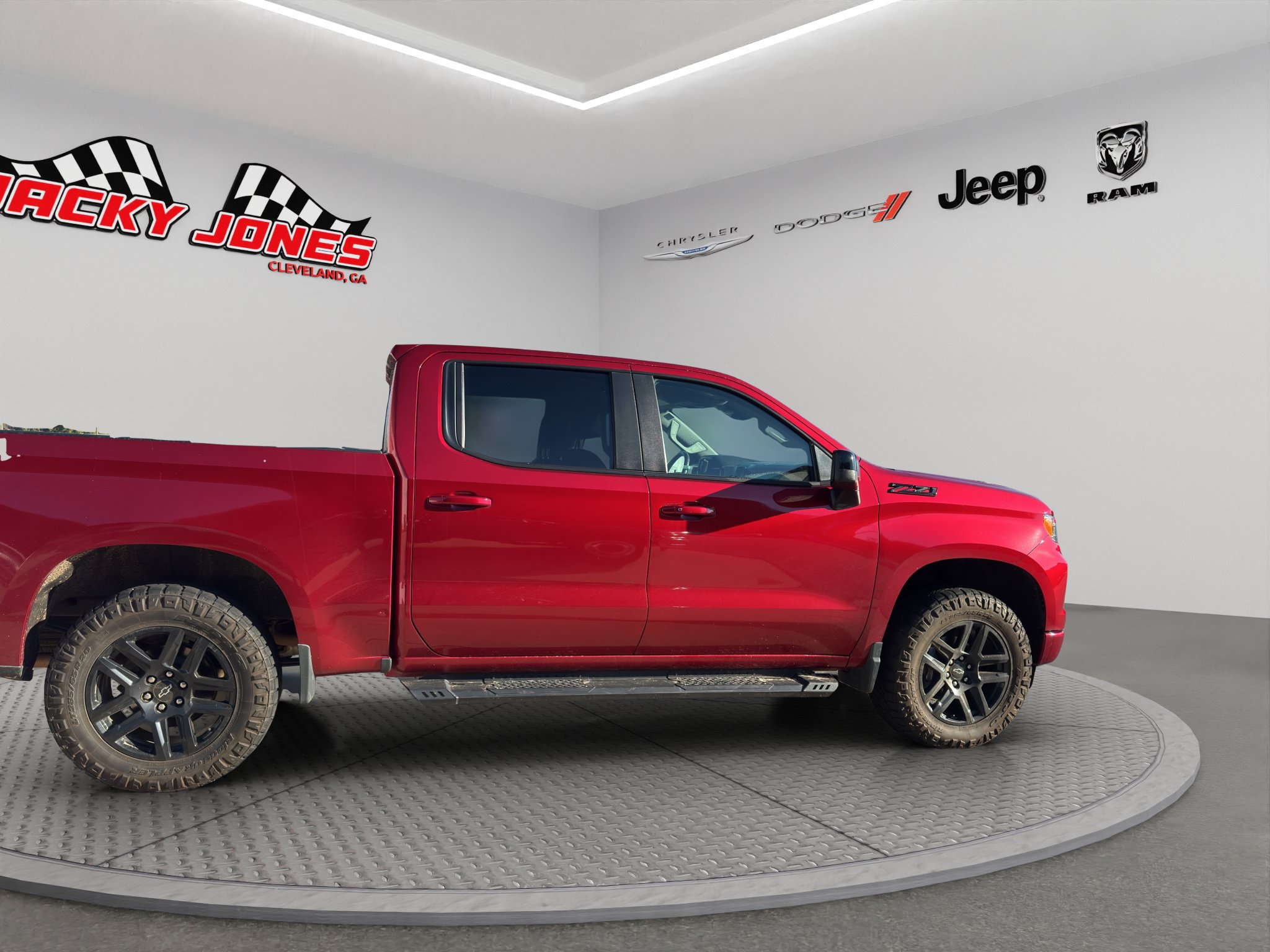 Used 2023 Chevrolet Silverado 1500 RST AWD/4WD image 9
