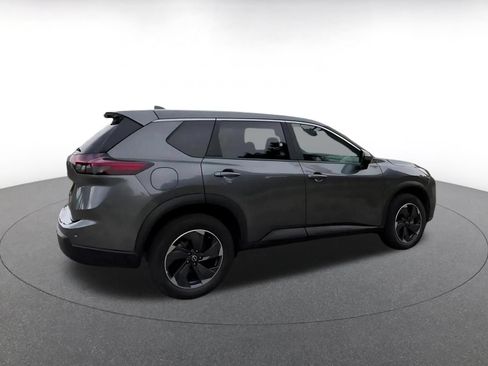 Used 2025 Nissan Rogue SV FWD image 15