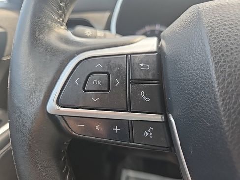 Used 2022 Toyota Highlander XLE image 45