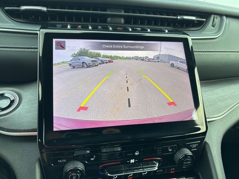 Used 2024 Jeep Grand Cherokee Limited 4xe image 21