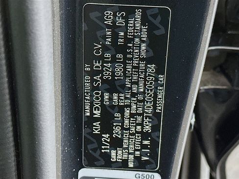 Used 2025 Kia K4 LXS image 12