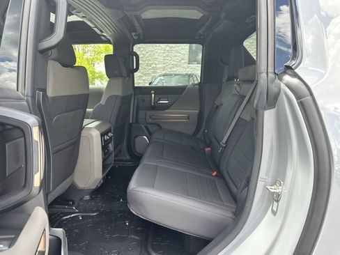 New 2025 GMC Hummer EV 2X image 27