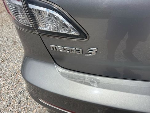 Used 2011 MAZDA MAZDA3 s Sport FWD image 15