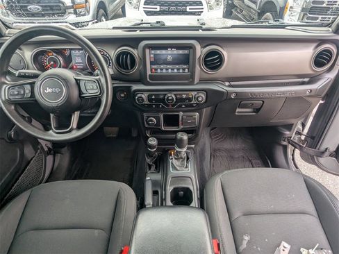 Used 2022 Jeep Wrangler Sport image 16