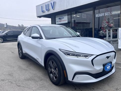 Used 2021 Ford Mustang Mach-E Select image 1