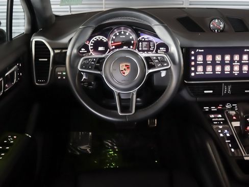 Certified 2023 Porsche Cayenne S Platinum AWD/4WD image 13
