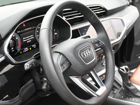 Used 2024 Audi Q3 2.0T Premium Plus w/ Premium Plus Package AWD/4WD image 13