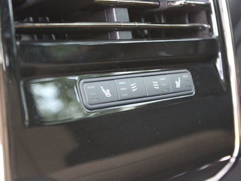 Used 2025 Land Rover Range Rover Sport Dynamic SE AWD/4WD image 24