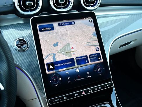 Used 2024 Mercedes-Benz CLE 450 4MATIC Cabriolet image 13