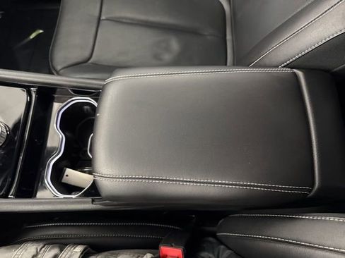 Used 2023 Jeep Grand Cherokee Limited w/ Luxury Tech Group II image 49