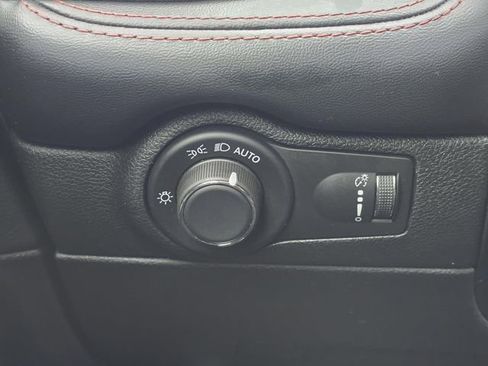 Used 2025 Dodge Durango R/T image 16