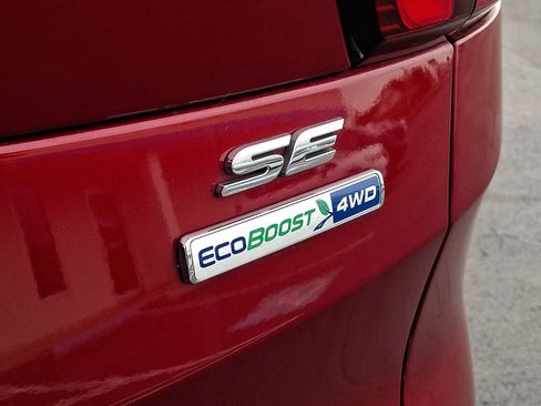 Used 2019 Ford Escape SE image 32