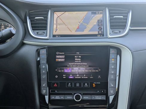 Used 2025 INFINITI QX55 Essential image 18