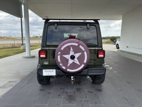 Used 2022 Jeep Wrangler Unlimited Sport image 7