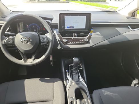 Used 2026 Toyota Corolla LE FWD image 16
