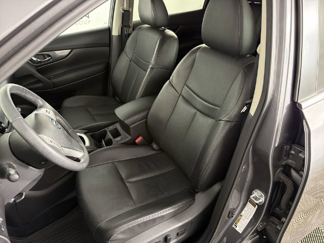 Used 2016 Nissan Rogue SL w/ SL Premium Package AWD/4WD image 18