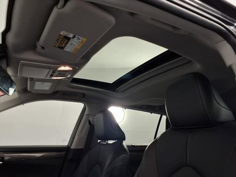 Used 2025 Toyota Highlander Limited image 15