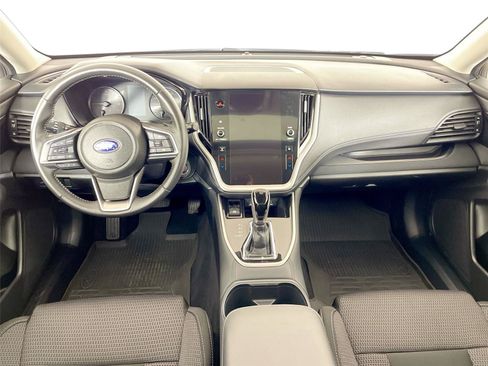 Used 2025 Subaru Outback Premium AWD/4WD image 32