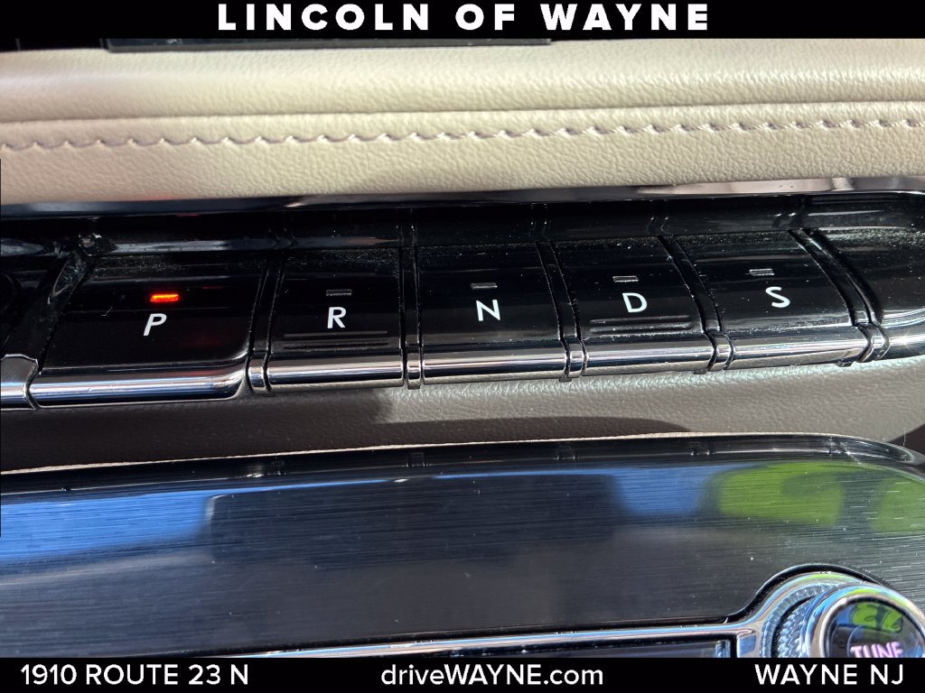 Certified 2023 Lincoln Nautilus AWD w/ Premium Package image 21
