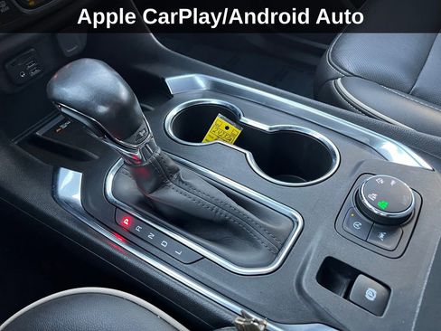 Used 2022 Chevrolet Traverse Premier w/ Redline Edition image 27