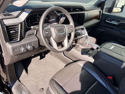 Used 2024 GMC Sierra 2500 Denali w/ Denali Reserve Package image 4