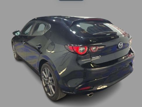 Used 2024 MAZDA MAZDA3 s FWD image 2