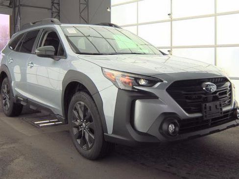 Used 2025 Subaru Outback Onyx Edition image 1