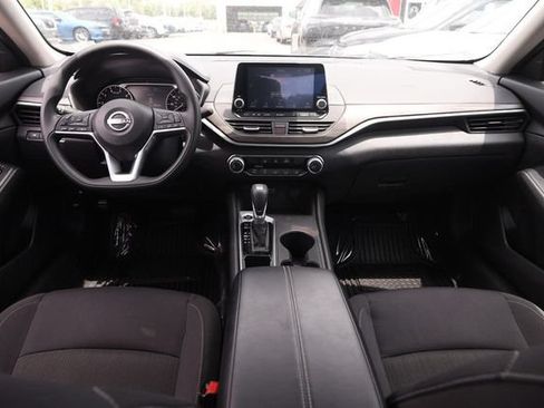 Certified 2025 Nissan Altima 2.5 SV FWD image 20