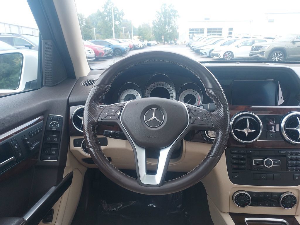 Used 2014 Mercedes-Benz GLK 250 BlueTEC 4MATIC image 10