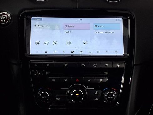 Used 2019 Jaguar XJ Supercharged image 19