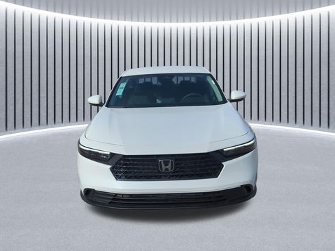 Used 2025 Honda Accord LX image 11