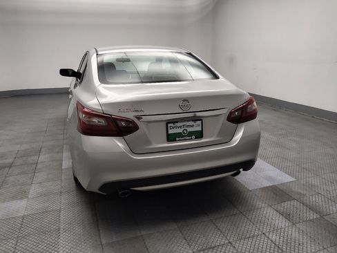Used 2018 Nissan Altima 2.5 S w/ S Convenience Package FWD image 6