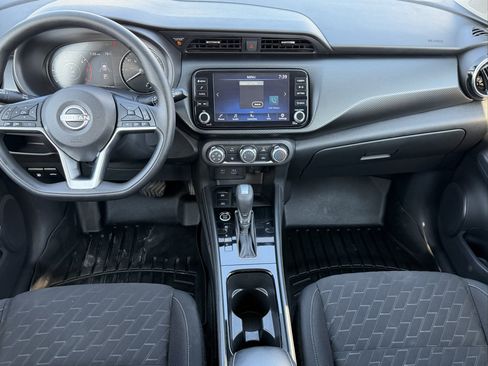 Used 2023 Nissan Kicks SV FWD image 10