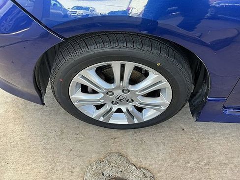 Used 2011 Honda Fit Sport image 9