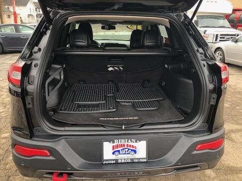 Used 2015 Jeep Cherokee Trailhawk w/ Comfort/Convenience Group image 5