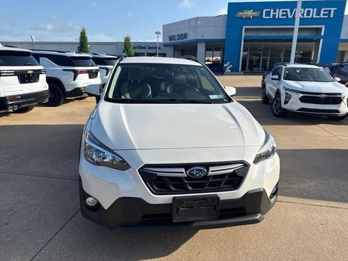 Used 2021 Subaru Crosstrek 2.0i Premium AWD/4WD image 2