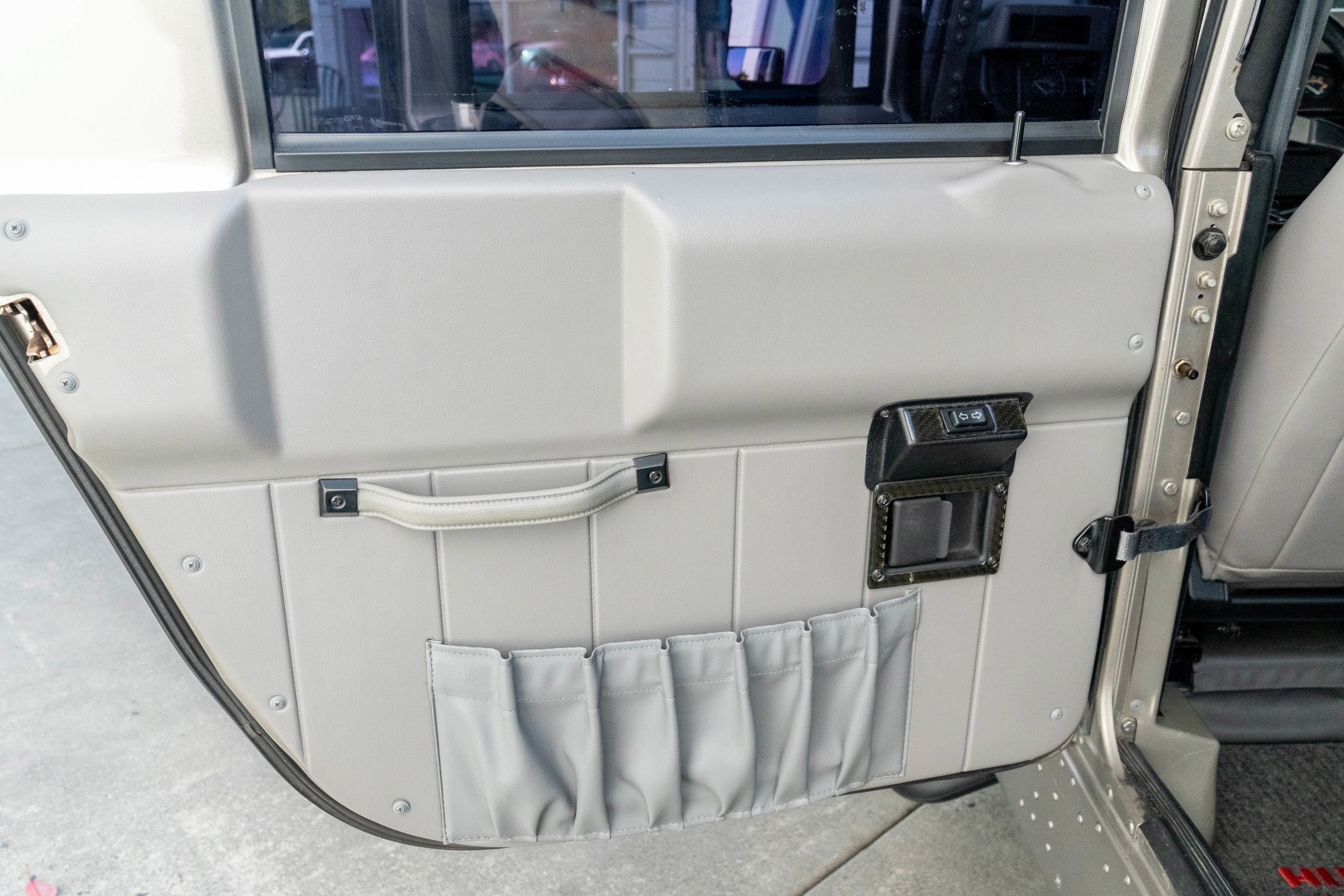 Used 2000 HUMMER H1 4-Door Open Top AWD/4WD image 35