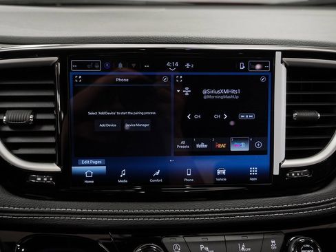 Certified 2025 Chrysler Pacifica Select image 28