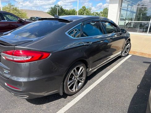 Used 2020 Ford Fusion Titanium AWD/4WD image 9
