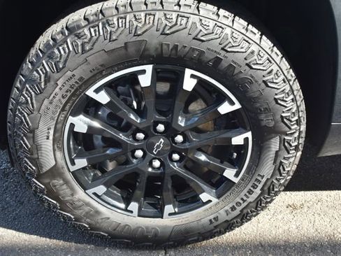 Used 2024 Chevrolet Traverse Z71 w/ Enhanced Driving Package image 55