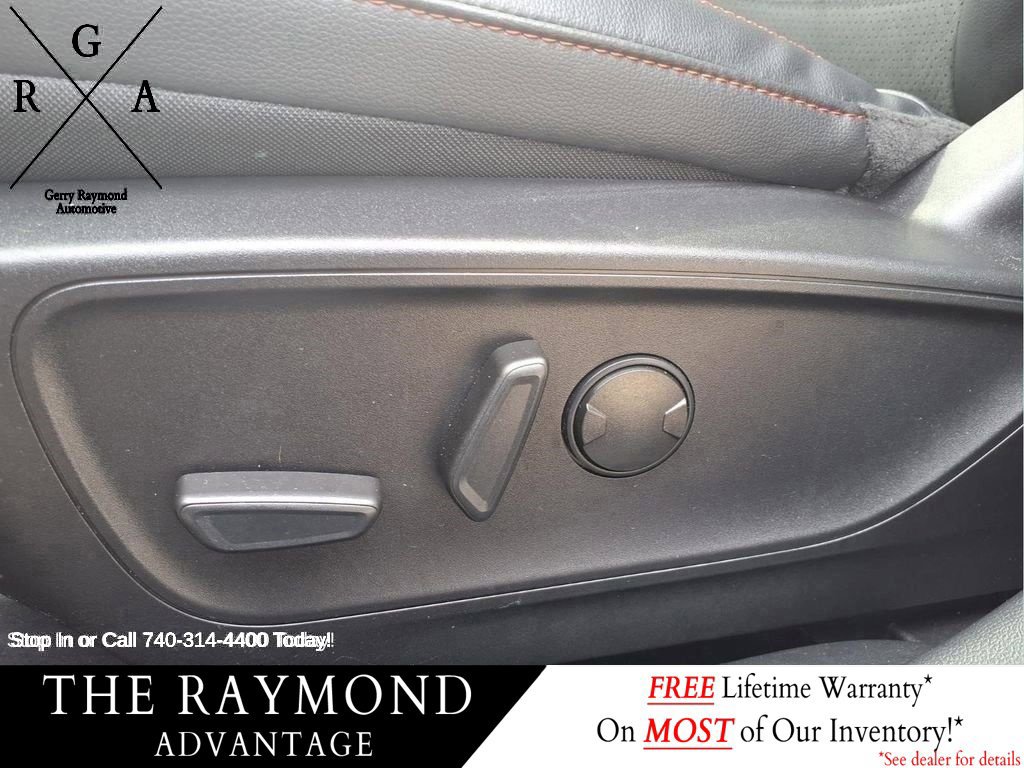 Used 2022 Ford Escape SEL w/ SEL Stealth AWD Package image 17