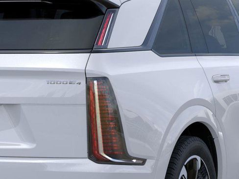 New 2026 Cadillac Escalade IQ Sport 1 w/ LPO, Floor Liner Package AWD/4WD image 12