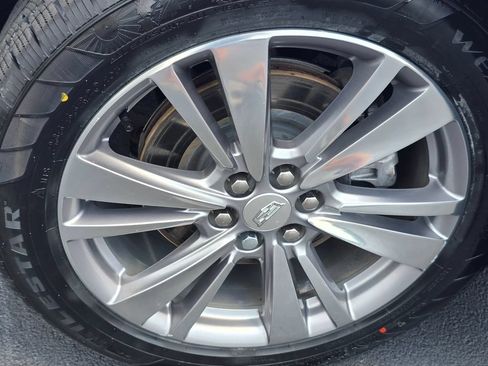 Used 2023 Cadillac XT6 Premium Luxury FWD image 10