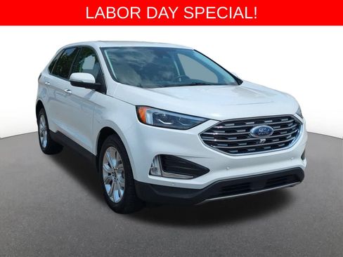 Used 2022 Ford Edge Titanium w/ Equipment Group 301A AWD/4WD image 8
